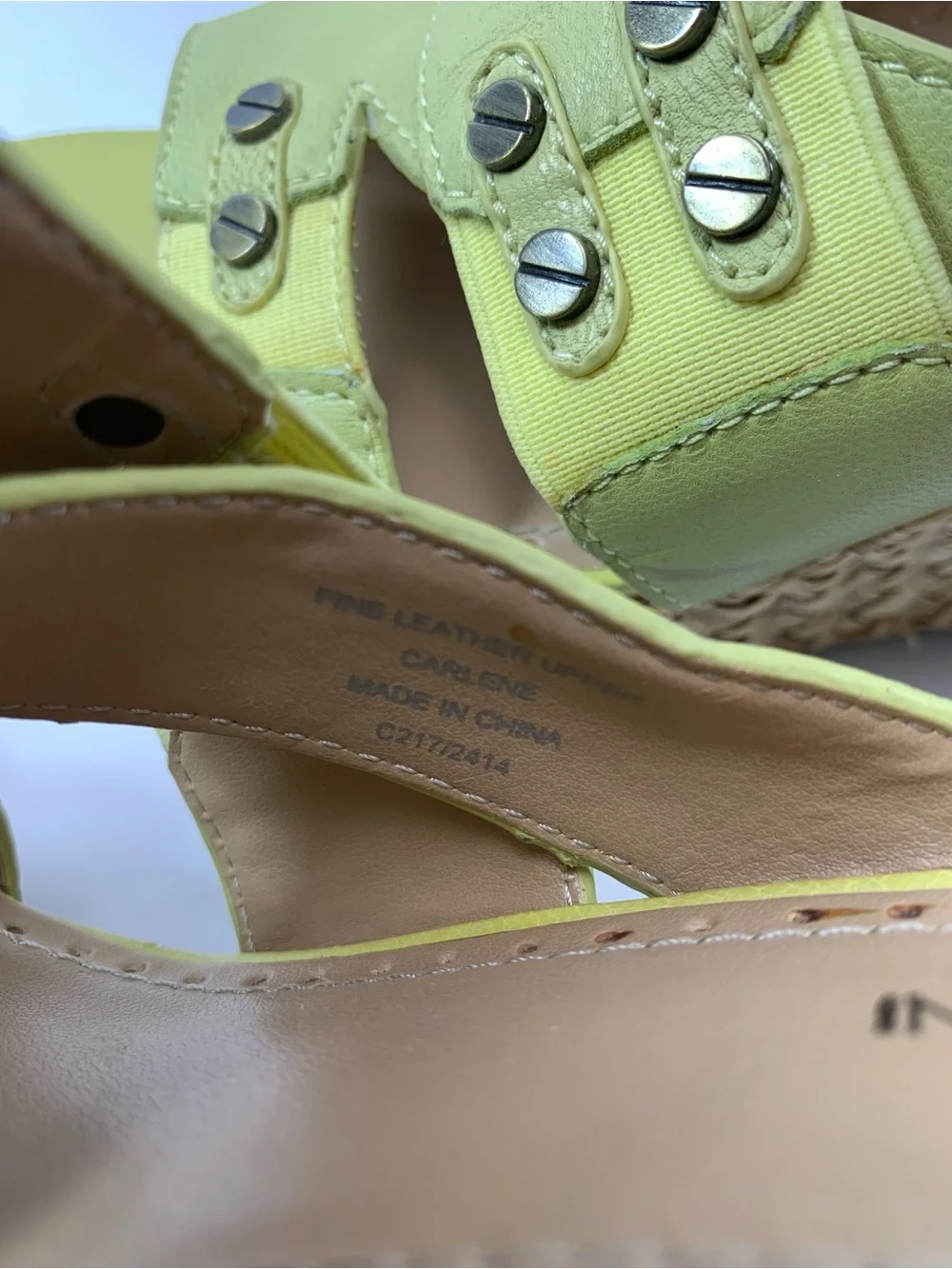 Adrienne Vittadini Women’s Wedge Y2K Sandals Leather Studded Lime 7 Boho Chic